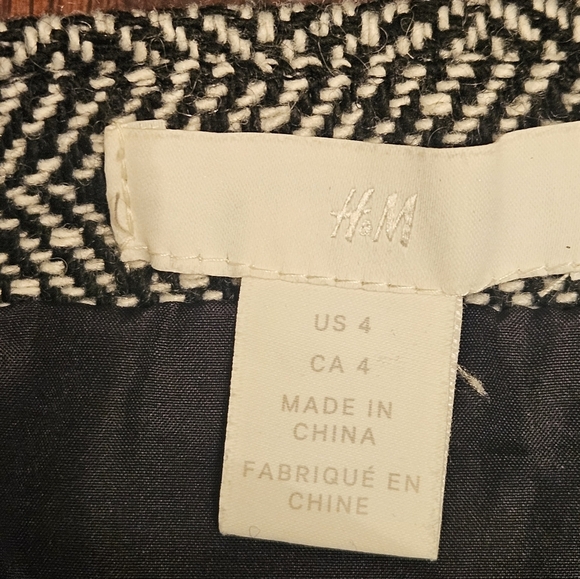 H&M Black White Tweed Wool Blend Mini Skirt Preppy Punker Businesscore Sz 4 - Picture 8 of 9